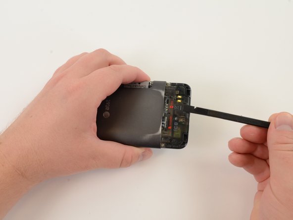 HTC Inspire 4G Display Assembly Replacement: 步骤 5 中的图像 3，3