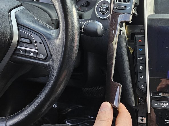 Infiniti Q50 Bottom Screen Display Replacement: crwdns2935265:08crwdnd2935265:02crwdnd2935265:03crwdne2935265:0