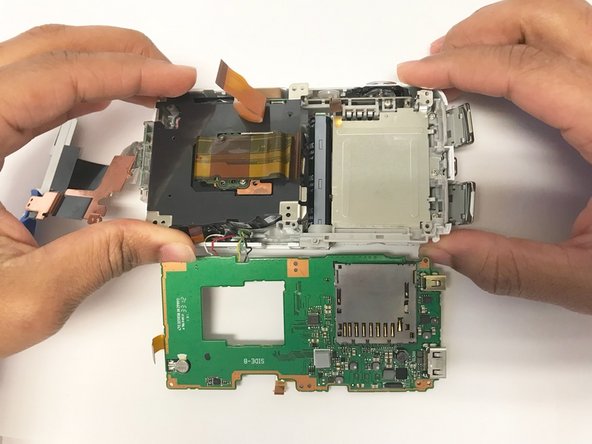 Nikon Coolpix S800c Zoom Unit/Shutter Replacement Guide, Zoom Unit/Shutter: crwdns2935265:09crwdnd2935265:02crwdnd2935265:03crwdne2935265:0