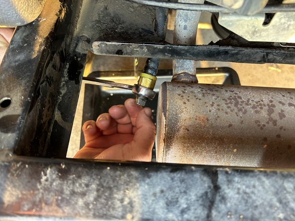 Cub Cadet Z-Force 48 Oil Change: crwdns2935265:02crwdnd2935265:03crwdnd2935265:03crwdne2935265:0