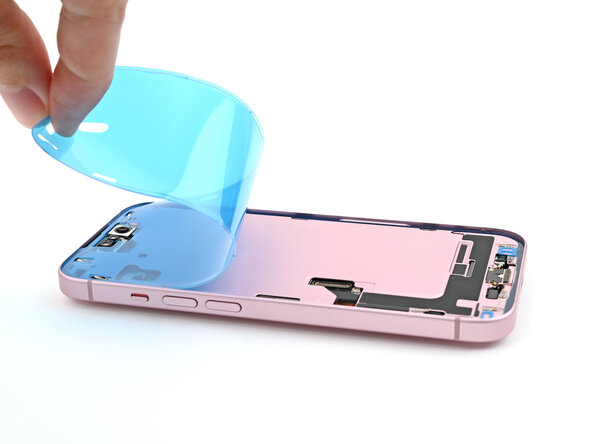 iPhone 15 Screen Replacement: 步骤 48 中的图像 2，3