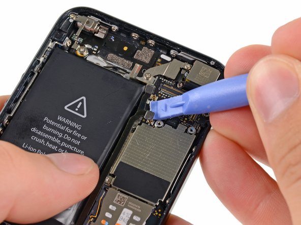 iPhone 5 Interconnect Cables Replacement: crwdns2935265:021crwdnd2935265:02crwdnd2935265:02crwdne2935265:0