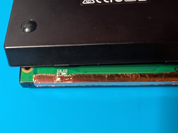 Elgato Stream Deck MK.1 Screen Replacement, Grounding the circuitboard: crwdns2935265:015crwdnd2935265:02crwdnd2935265:03crwdne2935265:0