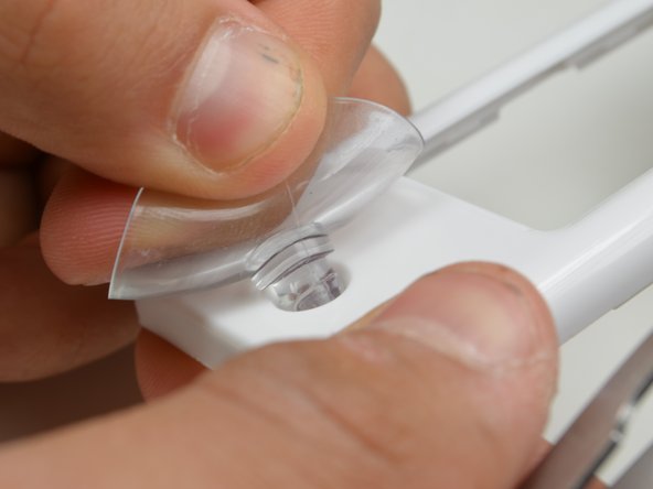 Nokero N400 Suction Cup Replacement, Remove Suction Cup: crwdns2935265:05crwdnd2935265:02crwdnd2935265:02crwdne2935265:0