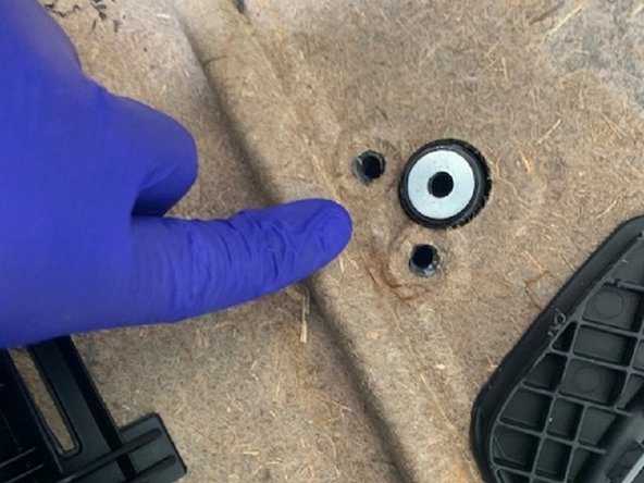 E90 BMW 328i Interior Door Handle Replacement: crwdns2935265:06crwdnd2935265:02crwdnd2935265:03crwdne2935265:0