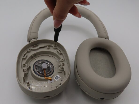 Sony WH-1000XM5 Touch Sensor Replacement, Touch Sensor: crwdns2935265:02crwdnd2935265:02crwdnd2935265:02crwdne2935265:0