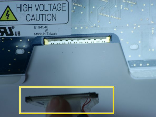 Asus V6800V Display Replacement: crwdns2935265:017crwdnd2935265:03crwdnd2935265:03crwdne2935265:0