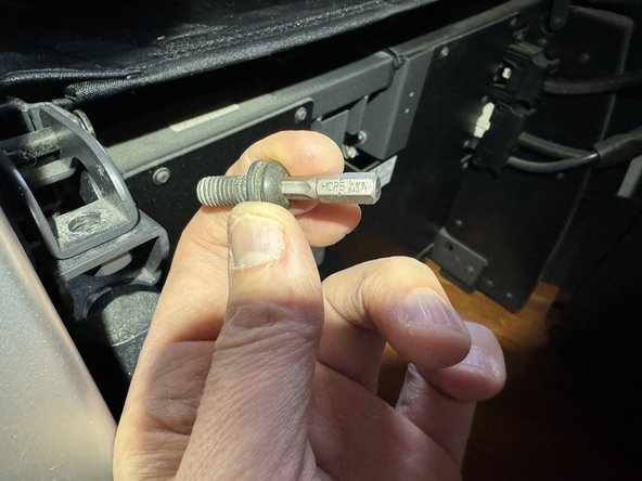 Family Inada ROBO chair HCP-D5A Massage Chair Teardown, Mechanically separating the leg portion: crwdns2935265:03crwdnd2935265:02crwdnd2935265:02crwdne2935265:0