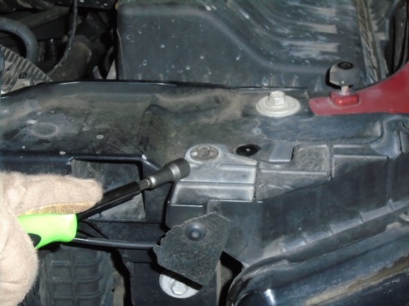 2009-2014 Ford F-150 Headlight Replacement: step 5, image 2 of 3