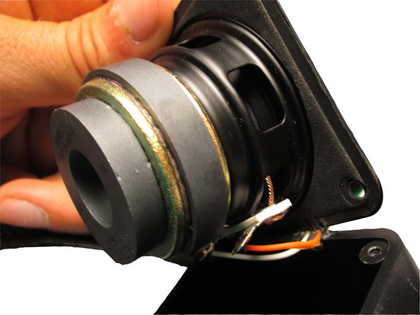 iHome IH11 Speaker Replacement: crwdns2935265:04crwdnd2935265:02crwdnd2935265:02crwdne2935265:0