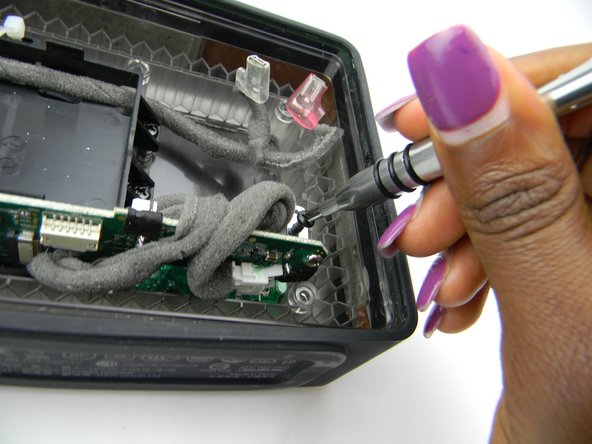 Bowers and Wilkins T7 Motherboard Replacement, Motherboard: crwdns2935265:06crwdnd2935265:02crwdnd2935265:03crwdne2935265:0