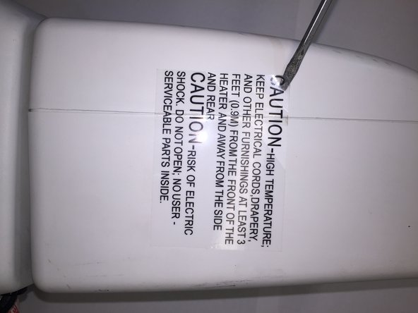 Essential Home HC-409 Teardown, Remove safety sticker: crwdns2935265:04crwdnd2935265:02crwdnd2935265:02crwdne2935265:0
