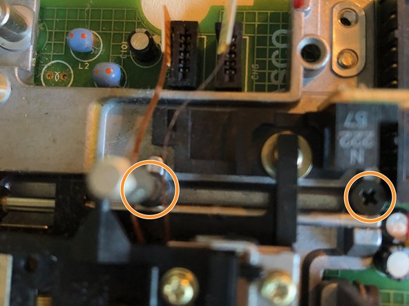 Sony MP-F75W Teardown, Removing Head Assembly: stap 0, afbeelding 2 van 3