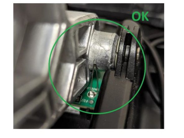 Thrustmaster T-LCM Pedal Maintenance, Clean the pedals: crwdns2935265:03crwdnd2935265:03crwdnd2935265:03crwdne2935265:0