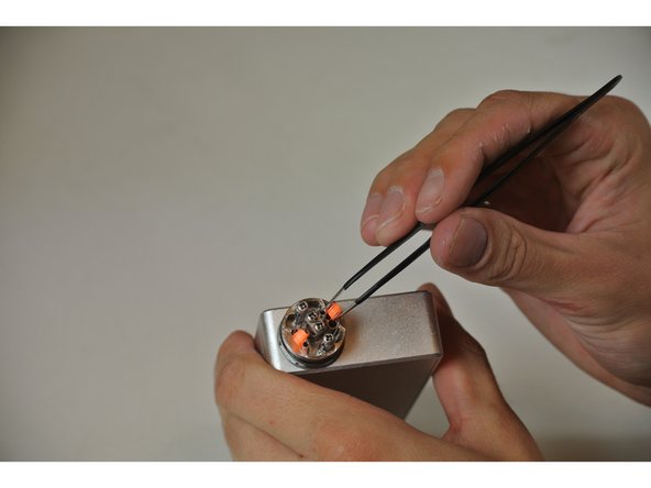 How to Rebuild and Replace the Coils in a Mutation X V4 Atomizer: step 17, image 2 of 2