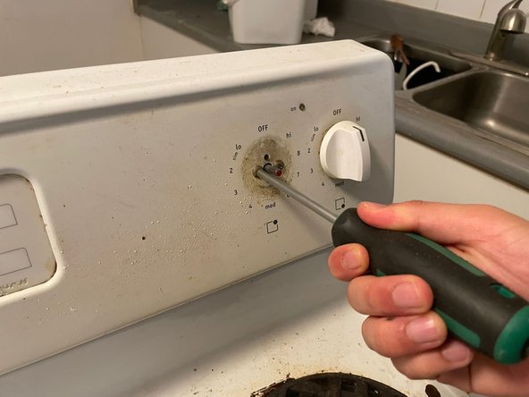 Frigidaire CFEF3012PWC Heat Switch Repair: crwdns2935265:011crwdnd2935265:02crwdnd2935265:02crwdne2935265:0