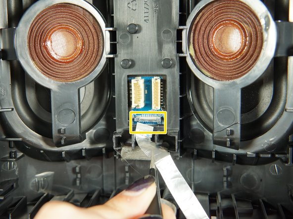 Pioneer Elite Smart Speaker F4 I/O Port Replacement: crwdns2935265:016crwdnd2935265:03crwdnd2935265:03crwdne2935265:0