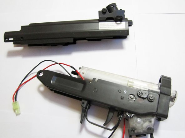 SG 552-1 Commando Gearbox Replacement: crwdns2935265:08crwdnd2935265:02crwdnd2935265:02crwdne2935265:0