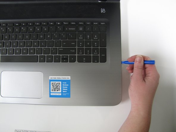 HP Pavilion 17-g119dx Wi-Fi Card Replacement: step 9, image 2 of 3