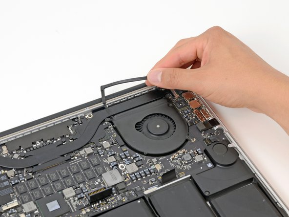 MacBook Pro 15" Retina Display Late 2013 Heat Sink Replacement: crwdns2935265:06crwdnd2935265:03crwdnd2935265:03crwdne2935265:0