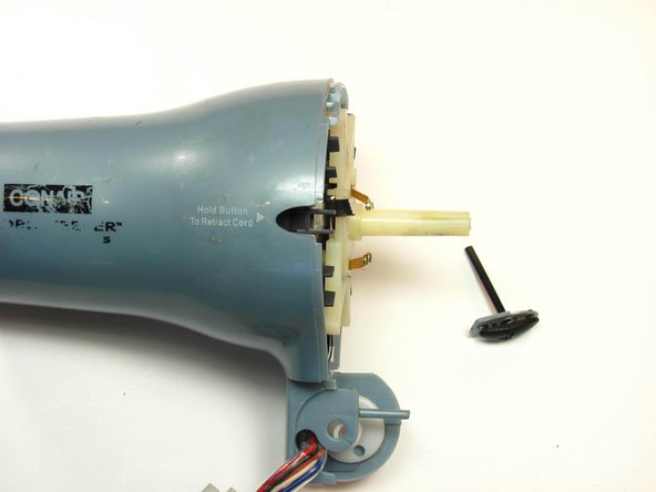 Conair Cord-Keeper 169XR Cord Retracting Button Replacement, Cord Retracting Button: crwdns2935265:012crwdnd2935265:03crwdnd2935265:03crwdne2935265:0