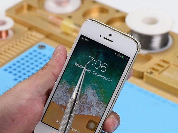 Repair (1st Gen) iPhone SE that won't charge: crwdns2935265:05crwdnd2935265:02crwdnd2935265:02crwdne2935265:0