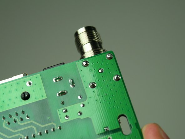 Linksys WRT54G Motherboard Component Replacement: crwdns2935265:09crwdnd2935265:02crwdnd2935265:02crwdne2935265:0