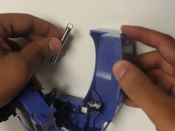 iRobot Roomba 595 Pet Series Wheel Spring Replacement: crwdns2935265:06crwdnd2935265:03crwdnd2935265:03crwdne2935265:0