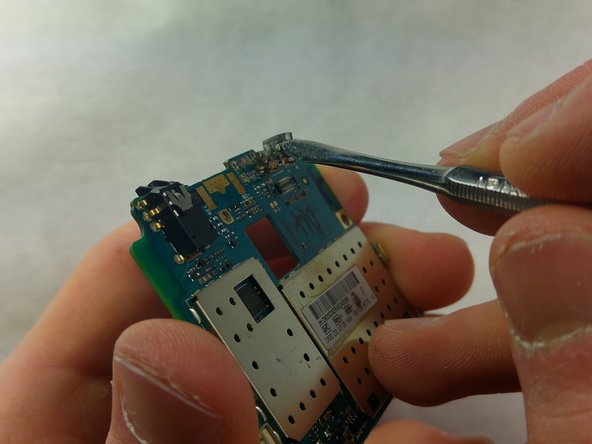 Blu Dash 5.0 Dual SIM Charging Port Replacement: шаг 8, изображение 2 из 2