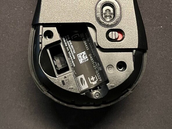 Logitech Signature M650 Teardown: crwdns2935265:02crwdnd2935265:03crwdnd2935265:03crwdne2935265:0