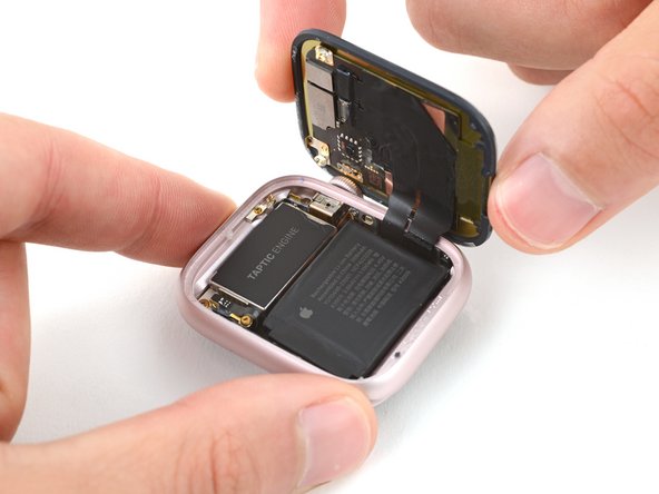 Apple Watch Series 9 (45mm) Battery Replacement, Swing open the screen: passo 13, immagine 3 di 3