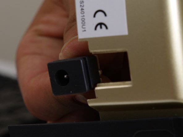 Closing bObsweep's cover after repair: crwdns2935265:03crwdnd2935265:02crwdnd2935265:02crwdne2935265:0