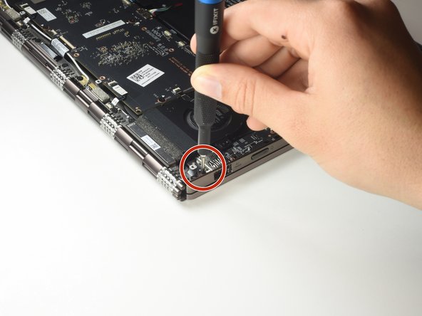 Lenovo Yoga 920-13IKB USB 3.0 Port Replacement: crwdns2935265:06crwdnd2935265:02crwdnd2935265:02crwdne2935265:0