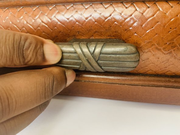 How to Fix a Loose Cabinet Knob: crwdns2935265:08crwdnd2935265:02crwdnd2935265:02crwdne2935265:0