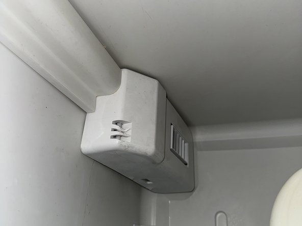 Kenmore Coldspot Fridge Air Diffuser Replacement: 7 단계, 이미지 2개 중 2개