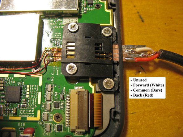 Adding a Remote Page Turning Switch to the Kindle 3: crwdns2935265:06crwdnd2935265:03crwdnd2935265:03crwdne2935265:0