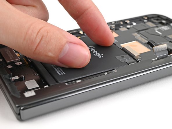 Google Pixel 9 Pro Fold Inner Screen Asssembly Replacement: crwdns2935265:0131crwdnd2935265:02crwdnd2935265:02crwdne2935265:0