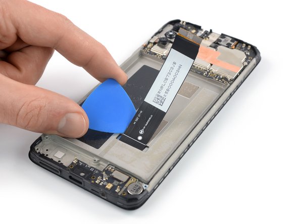 Xiaomi Redmi Note 9T Screen Replacement, Free the display cable: crwdns2935265:026crwdnd2935265:02crwdnd2935265:02crwdne2935265:0