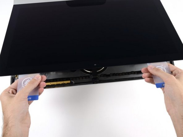 iMac Intel 21.5" EMC 2544 RAM Replacement (Easier version), Remove the Display: crwdns2935265:03crwdnd2935265:03crwdnd2935265:03crwdne2935265:0