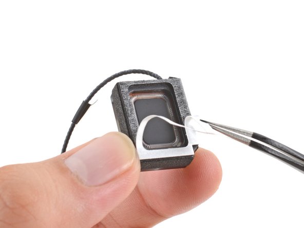 Steam Deck Speakers Replacement, Remove the speaker adhesive liners: crwdns2935265:036crwdnd2935265:02crwdnd2935265:02crwdne2935265:0