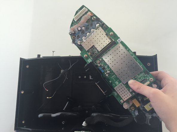 Sonos Play 5 Motherboard and Amplifier Replacement: crwdns2935265:013crwdnd2935265:02crwdnd2935265:02crwdne2935265:0