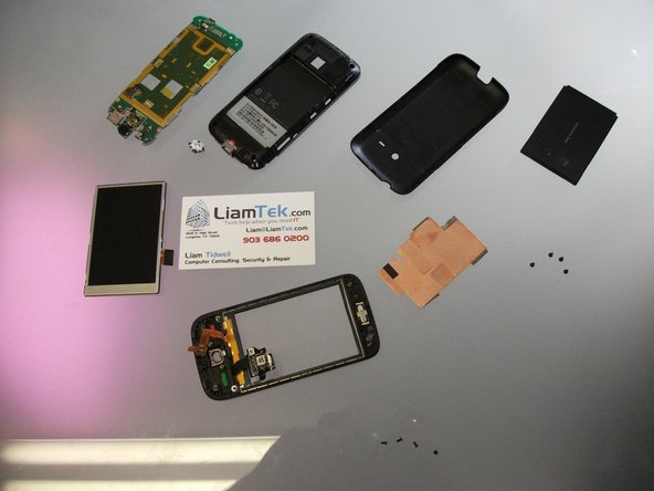 HTC Droid Eris Digitizer or LCD Screen Replacement: 步骤 9 中的图像 3，3