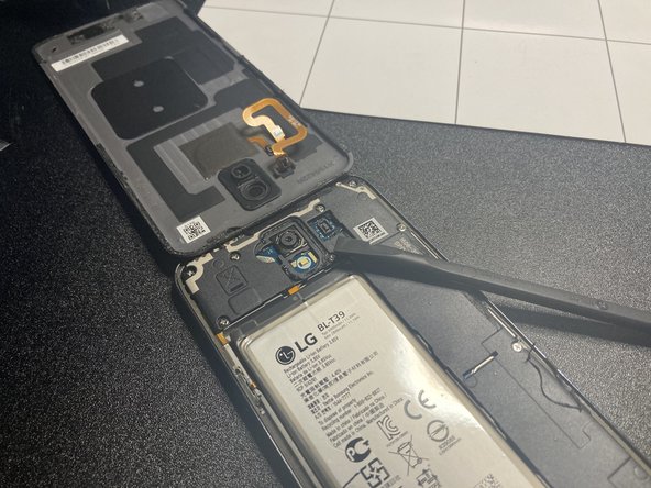 LG K40 Back panel Replacement: stap 0, afbeelding 2 van 2