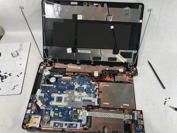 Acer Aspire E1-531-2438 Screen Replacement: crwdns2935265:014crwdnd2935265:02crwdnd2935265:02crwdne2935265:0