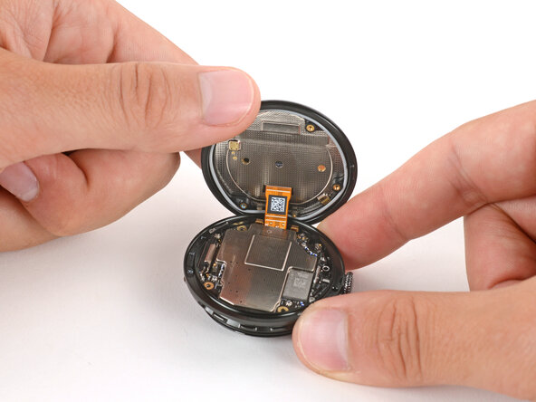 Google Pixel Watch 4 Screen Replacement, Remove the screen: adım 20, 3 resimden 2.