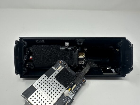 Sonos Roam 2 Motherboard Replacement: step 11, image 1 of 3