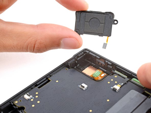 Analogue Pocket Left Speaker Replacement, Remove the speaker: stap 0, afbeelding 3 van 3