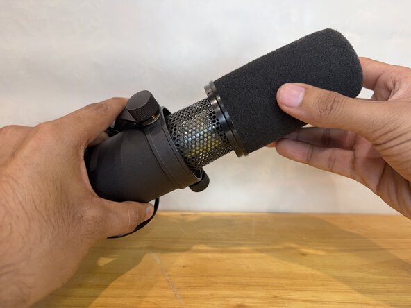 Shure SM7B Grille and Windscreen Replacement: step 8, image 1 of 3