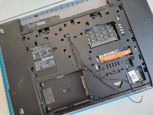 HP ProBook 470 G0 thermal paste Replacement, Unplug the wifi card: step 3, image 3 of 3