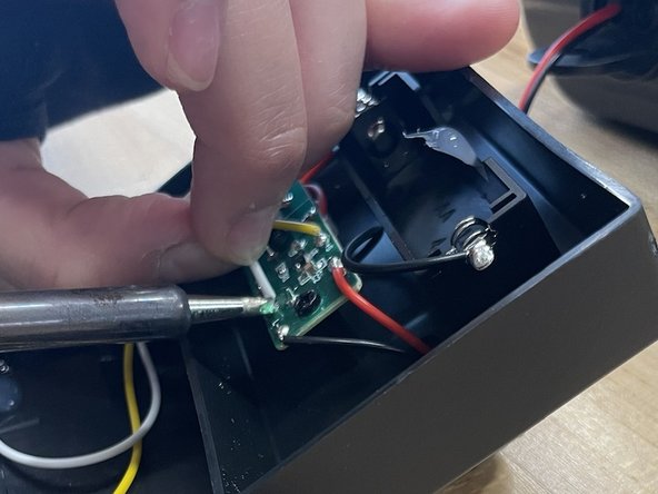 How to Repair a Patio Solar Light: crwdns2935265:05crwdnd2935265:02crwdnd2935265:03crwdne2935265:0